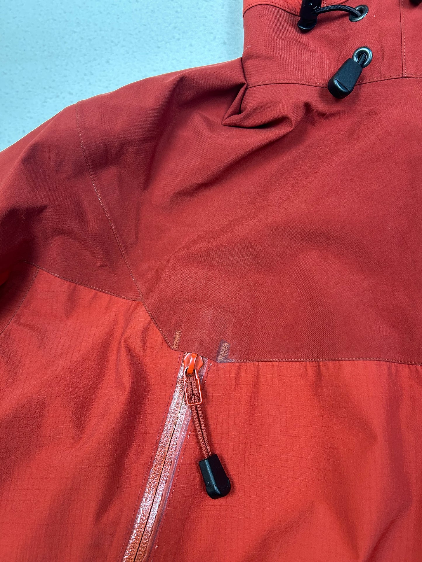 Arc'teryx Theta SV Sangria Red Gore-Tex Rain Jacket