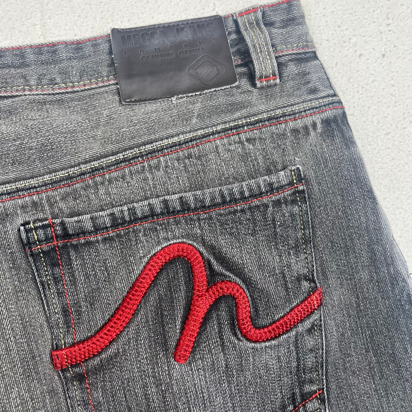 2000's Mecca Embroidered Jorts