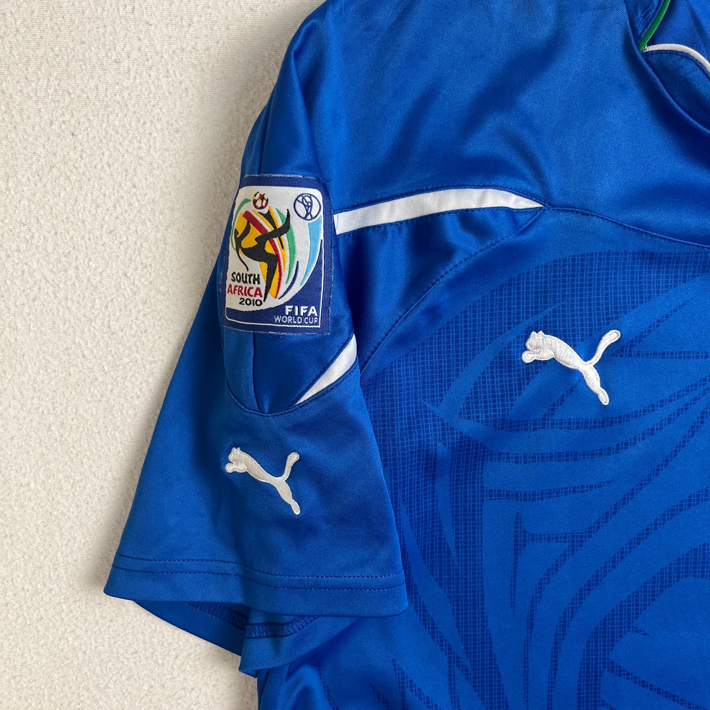 Puma Italy 2010 Home Soccer Kit