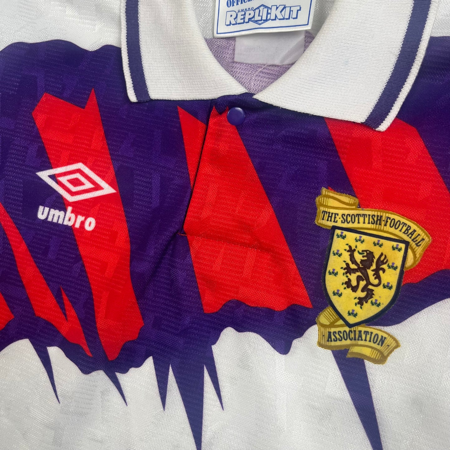 Vintage Umbro Scotland 1991/93 Away Soccer Kit