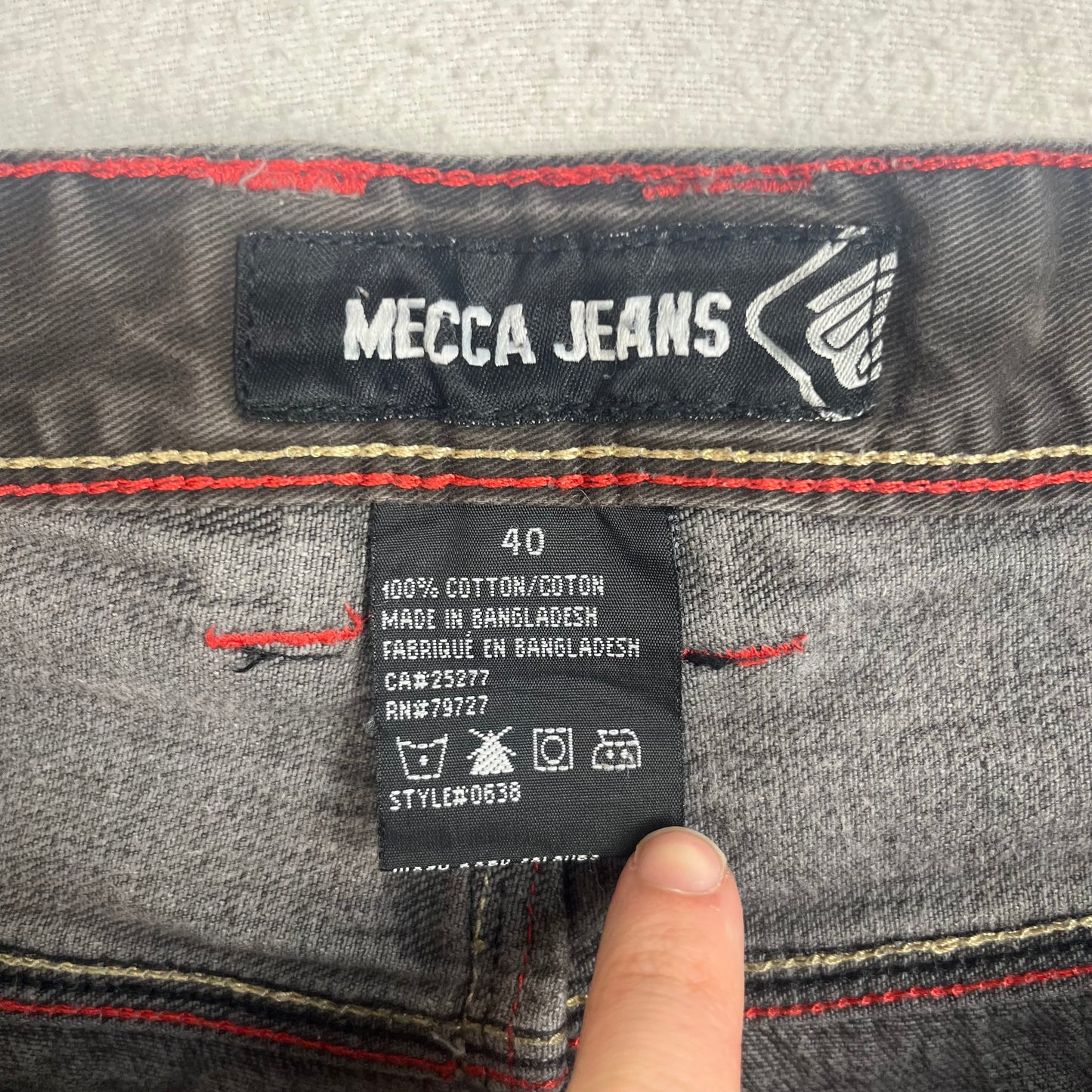 2000's Mecca Embroidered Jorts