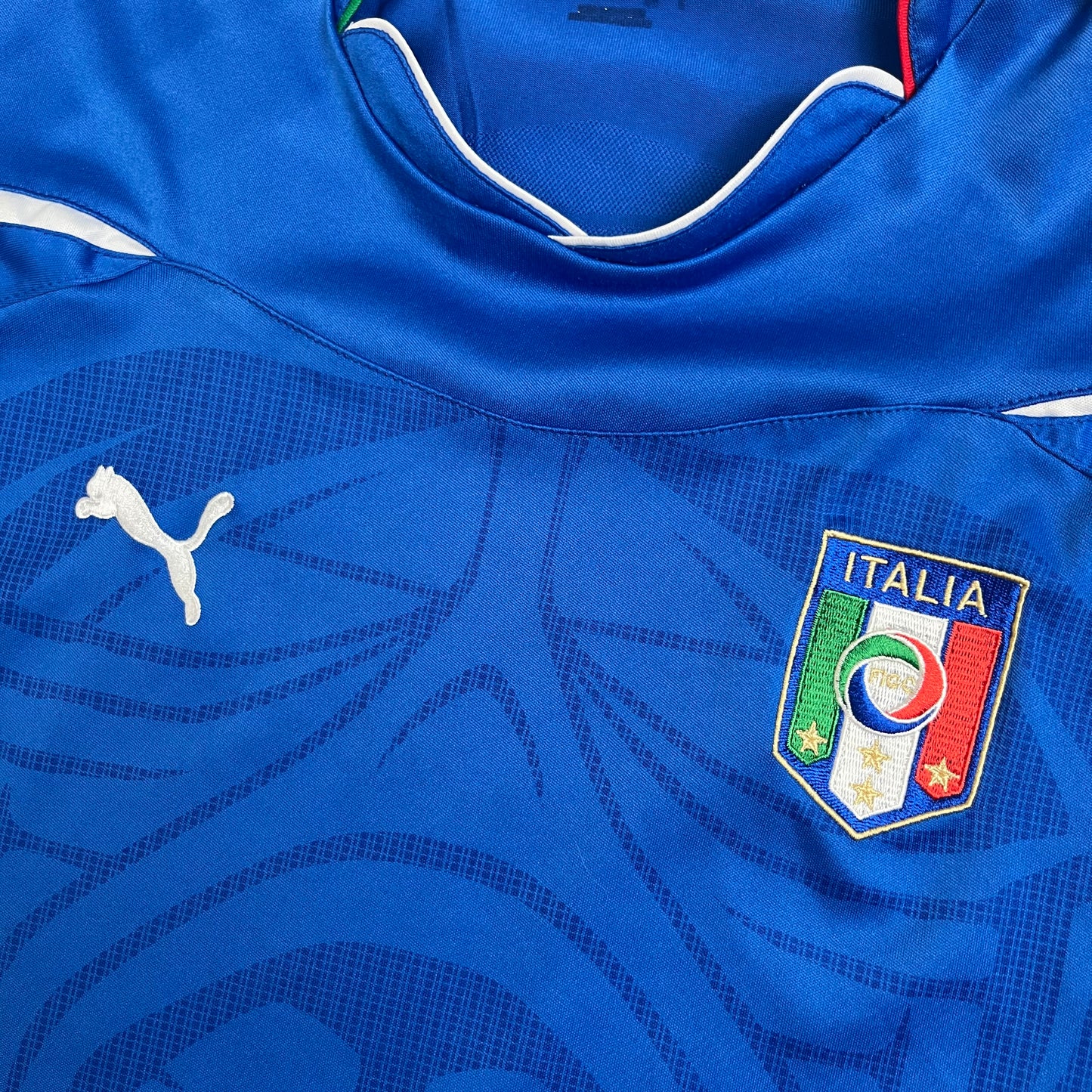 Puma Italy 2010 Home Soccer Kit