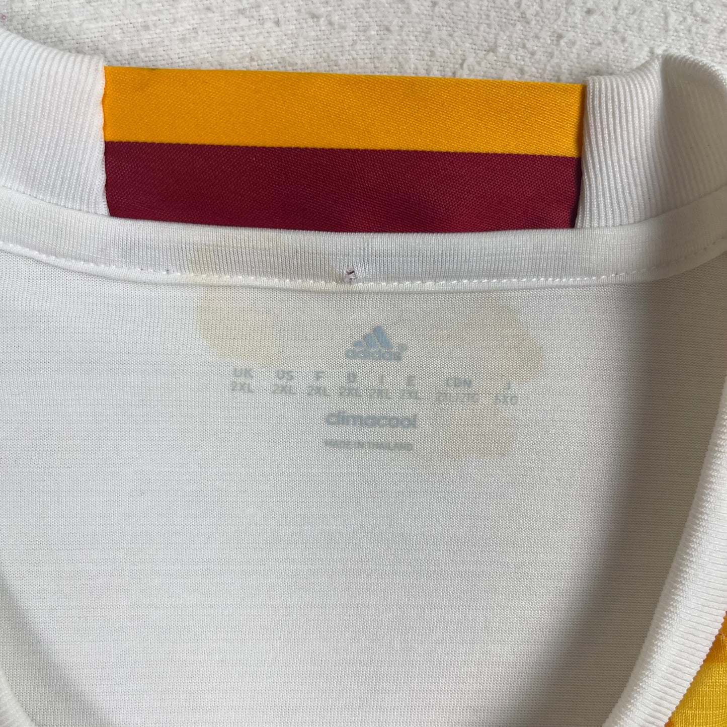 Adidas Spain 2015/17 Away Soccer Kit